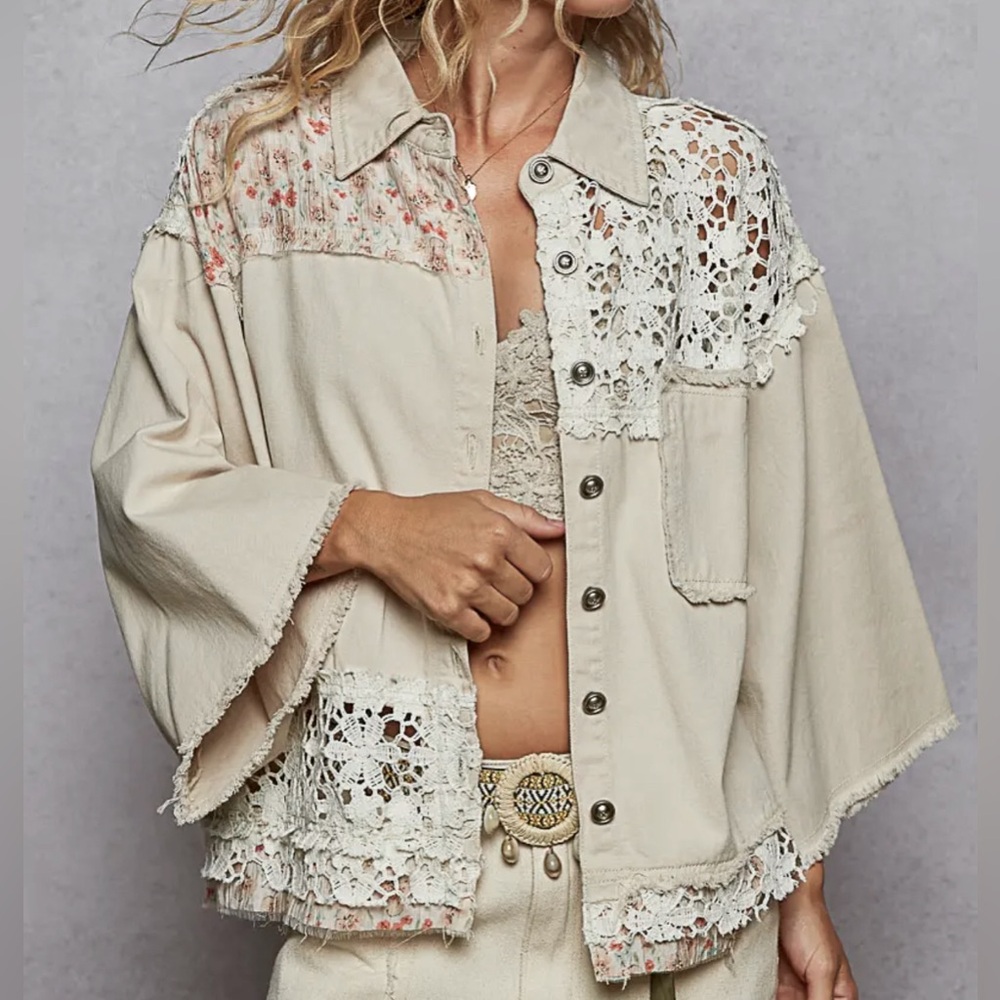 NEW POL 25 collection : Beige Floral woven print contrast lace shacket